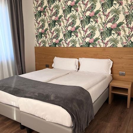 Hotel Belvedere Spiazzi Di Caprino Εξωτερικό φωτογραφία